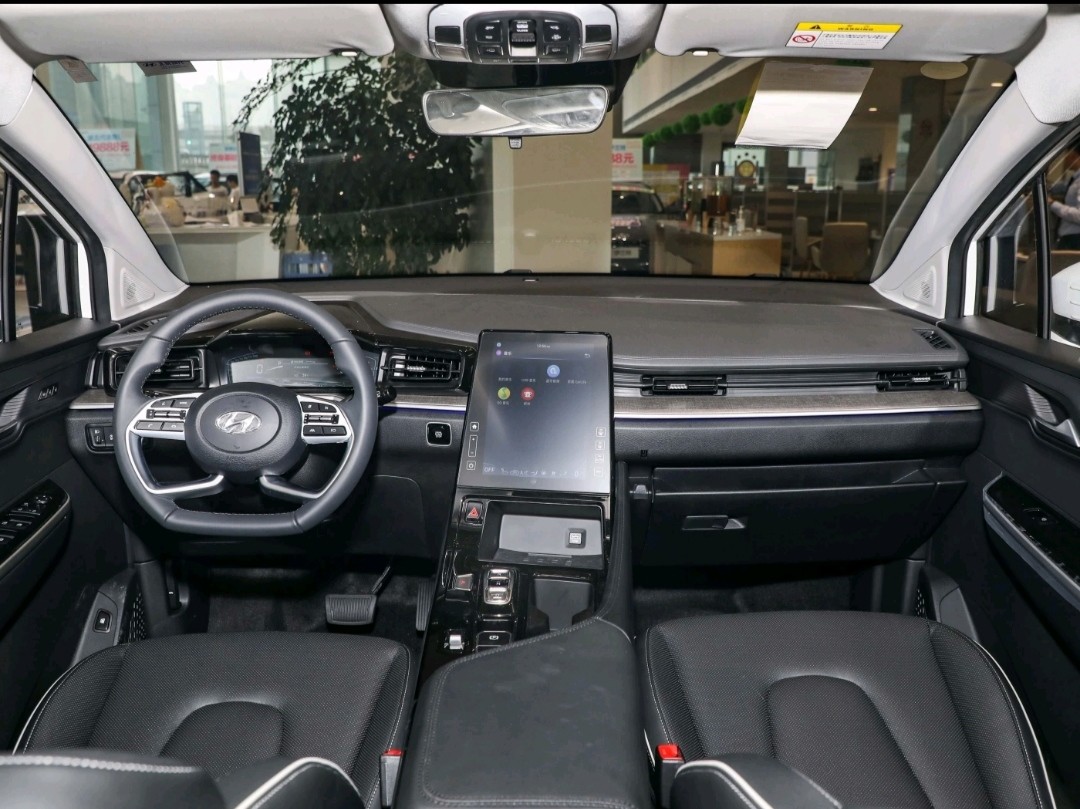 Hyundai Custo 2021 380TGDi Luxury Version DLX Large Mid Size MPV Max 173.6kw