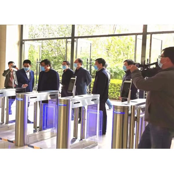 4. 3 Inch AI Face Recognition Attendance Machine Multiple Verification Access Time Attendance