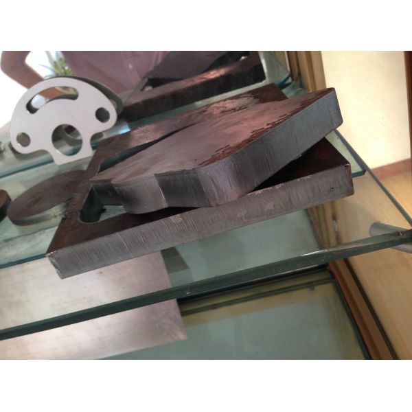 20mm Carbon steel and 10mm stainless steel laser cutting machine with CNC fiber laser