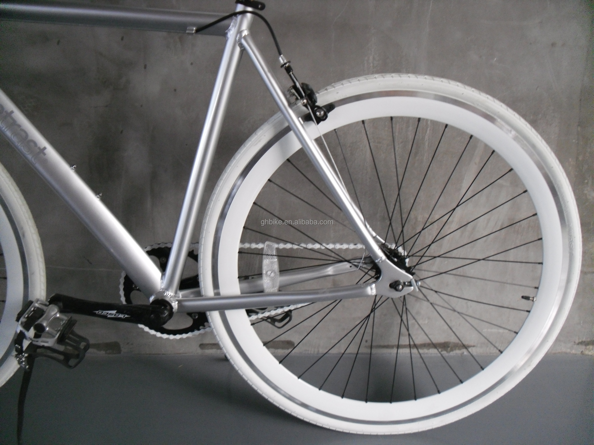 CE Certified Aluminum Frame 700C Single Speed Track Bicycle for Your Requirements