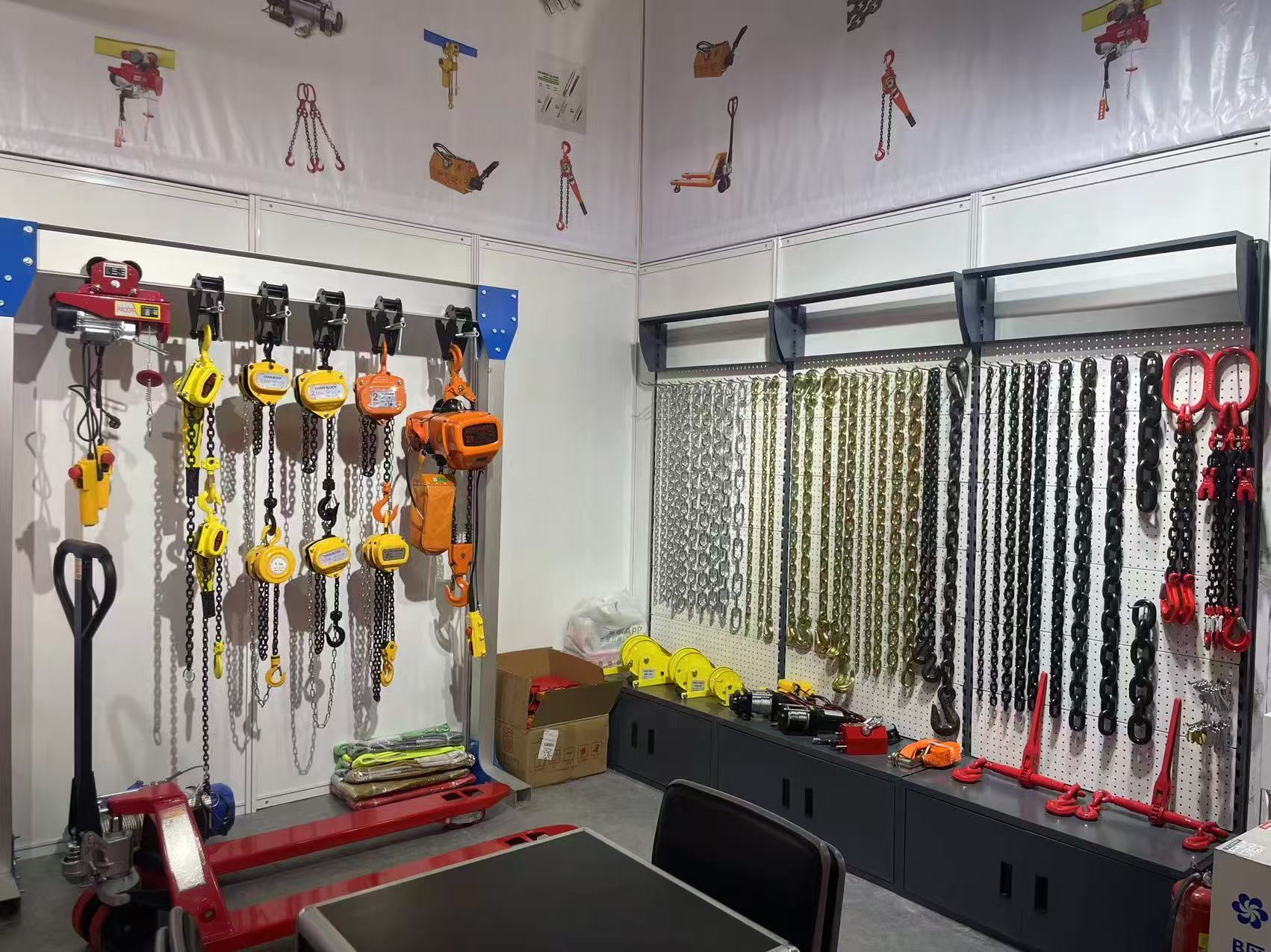 HSC Portable Chain Block CE Certified Manually Operated Hoists Featuring Robust Chain Mechanism